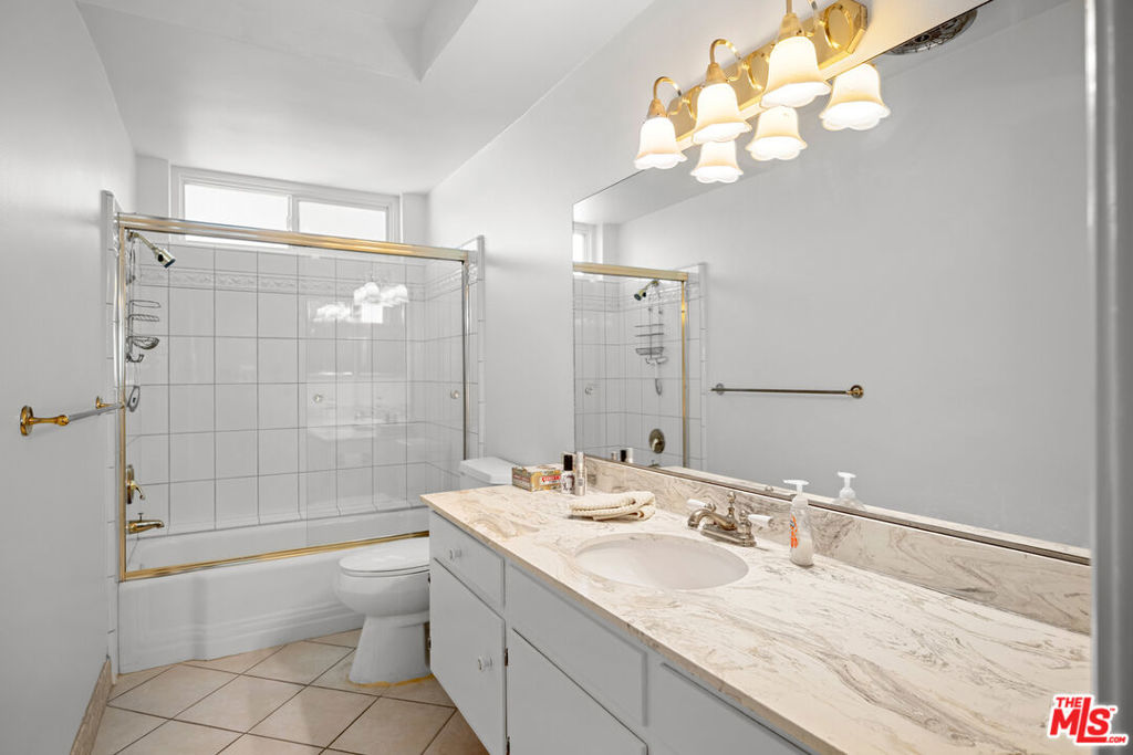 4445 Cartwright Avenue 110 Property Photo 18