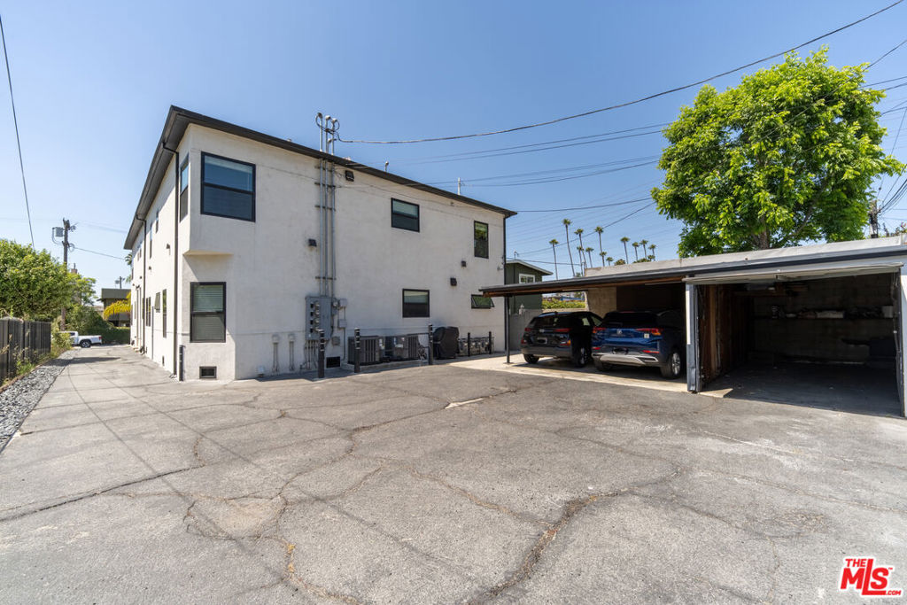 4447 Finley Avenue Property Photo 12