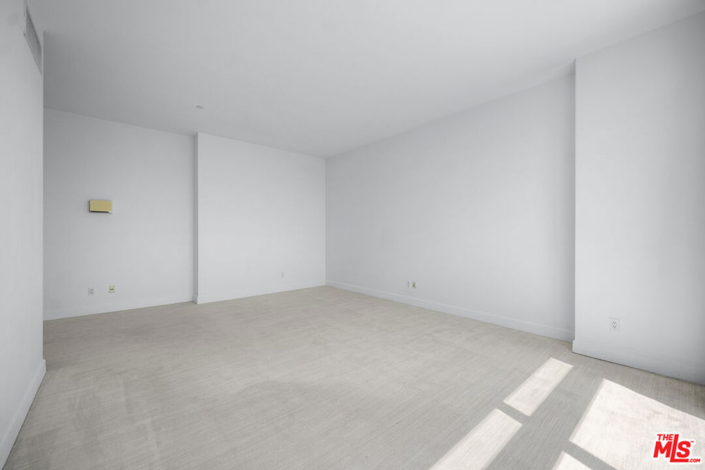 900 W Olympic Boulevard 36i Property Photo 29