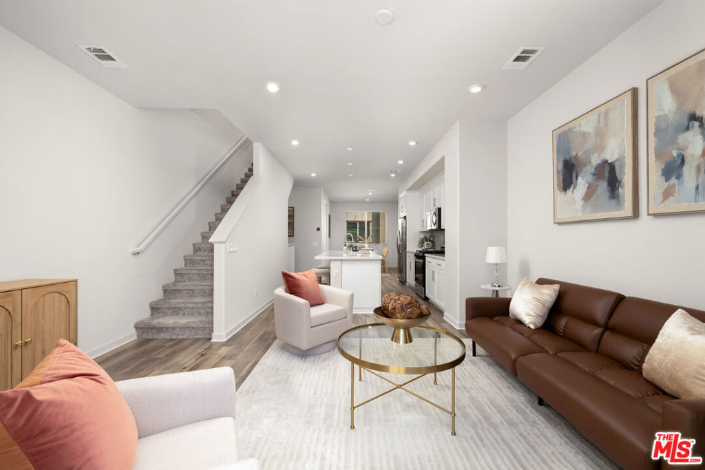 126 Dove Lndg Property Photo 4
