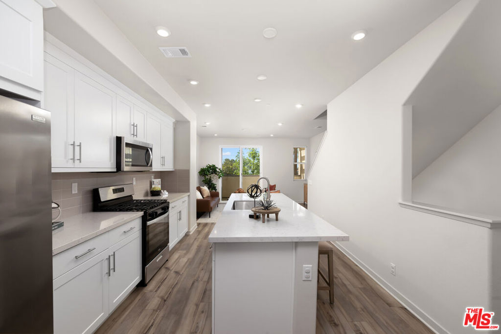 126 Dove Lndg Property Photo 7