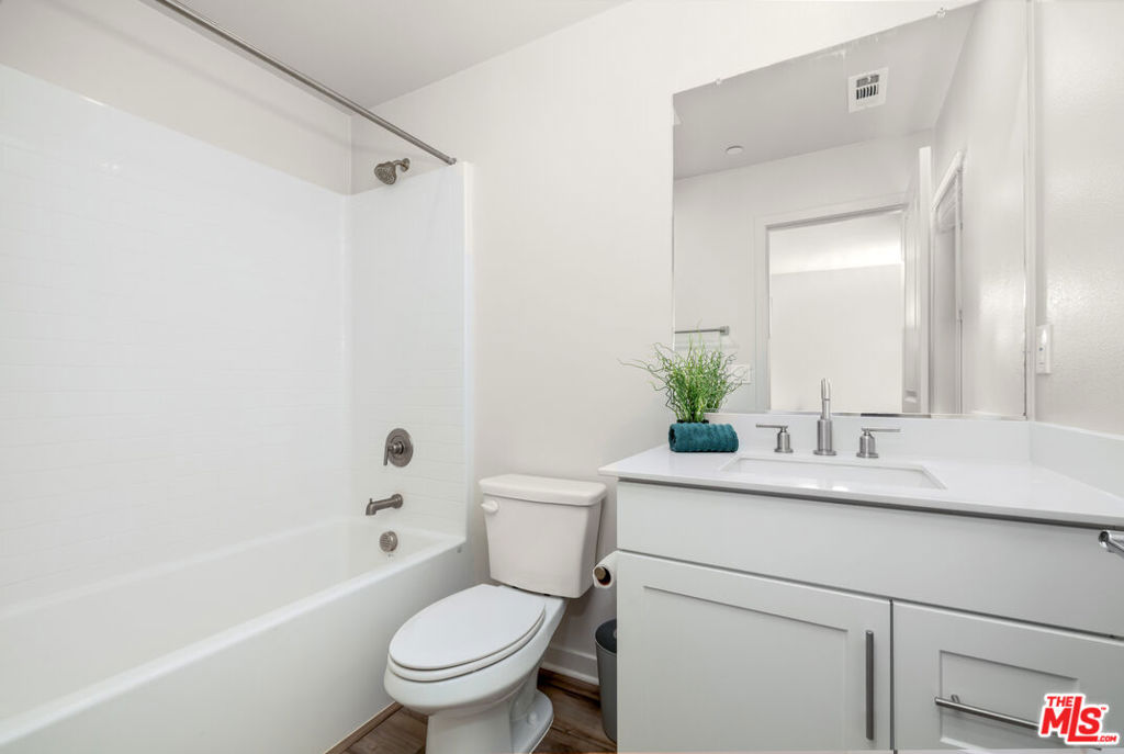 126 Dove Lndg Property Photo 18