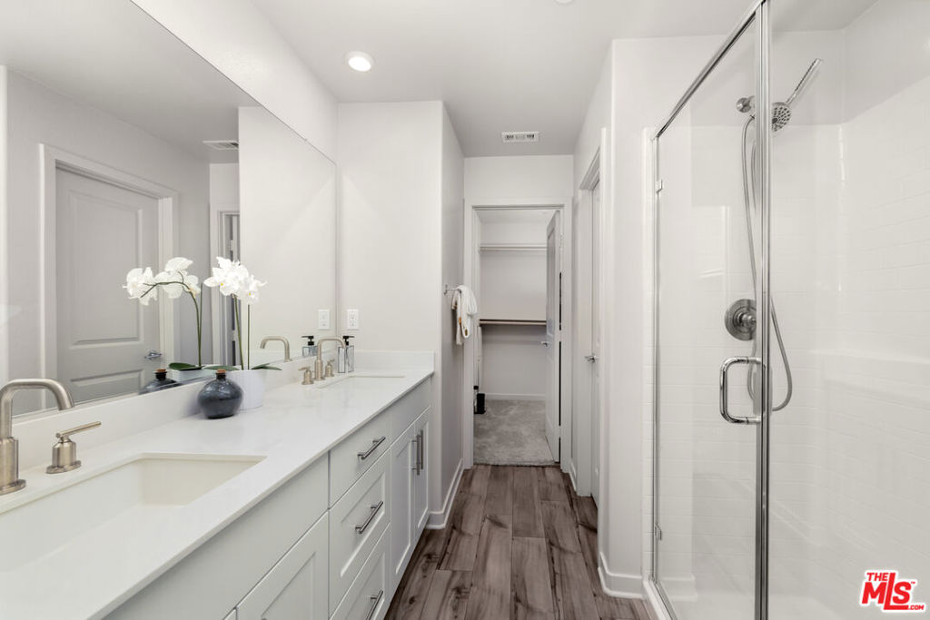 126 Dove Lndg Property Photo 23