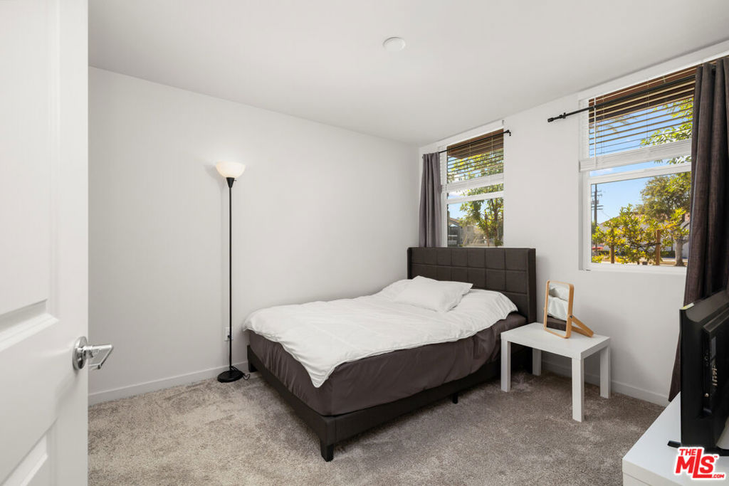 126 Dove Lndg Property Photo 27
