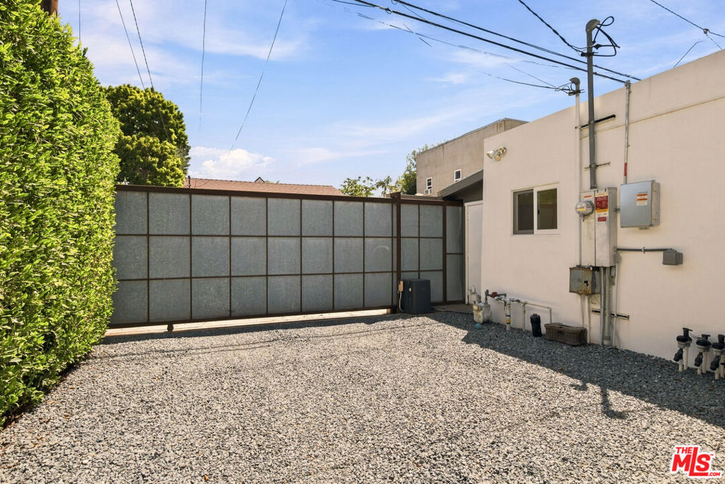 722 California Avenue Property Photo 31