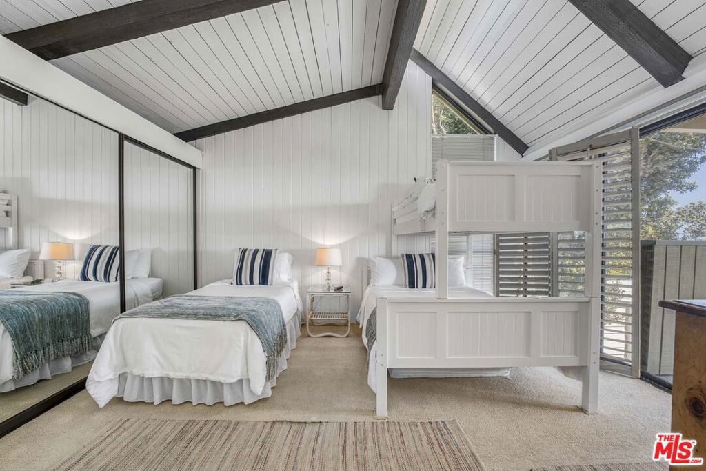 24108 Malibu Road Property Photo 30