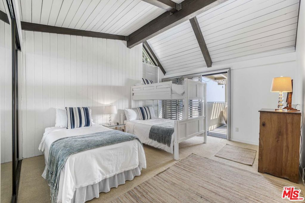 24108 Malibu Road Property Photo 31