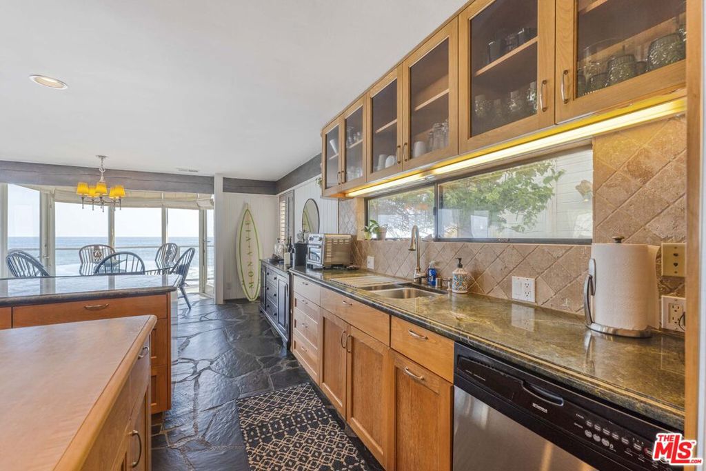 24108 Malibu Road Property Photo 37