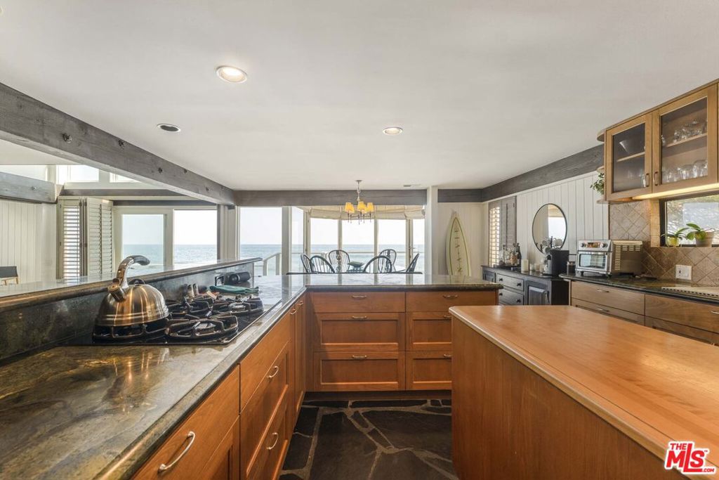 24108 Malibu Road Property Photo 38