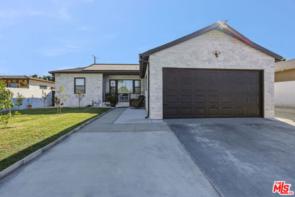 9137 Bartee Avenue Property Photo 5