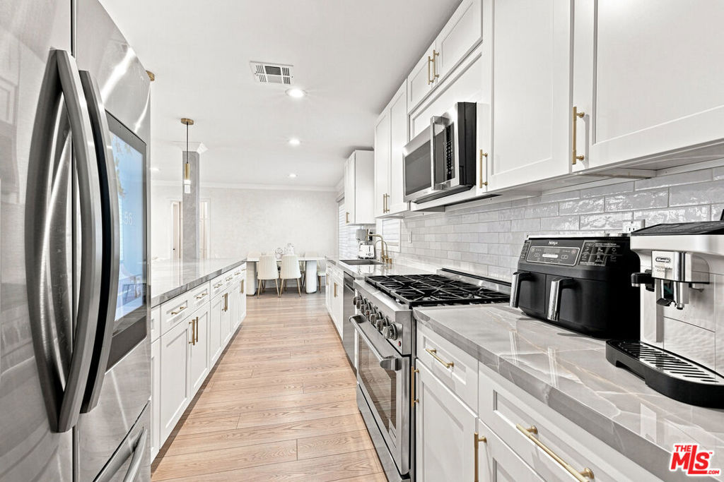 9137 Bartee Avenue Property Photo 12