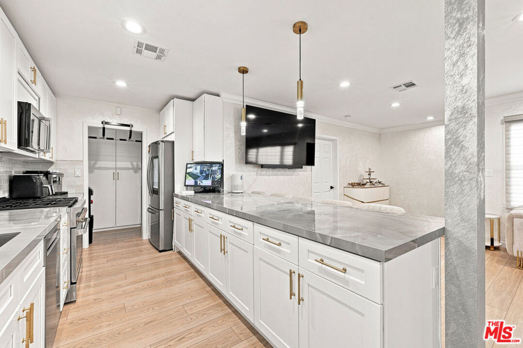 9137 Bartee Avenue Property Photo 15