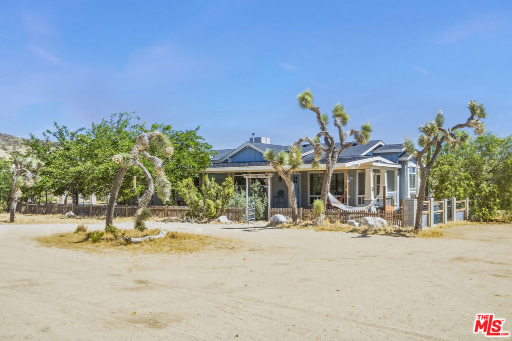 55626 Pipes Canyon Road Property Photo 5