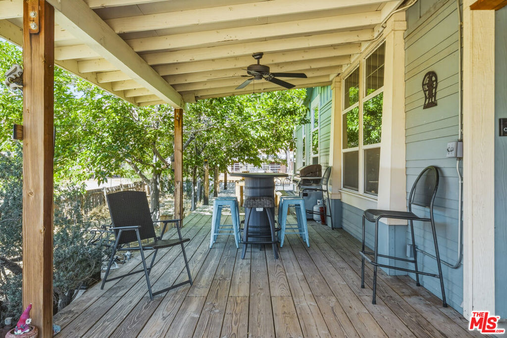 55626 Pipes Canyon Road Property Photo 8