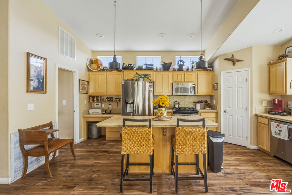 55626 Pipes Canyon Road Property Photo 15