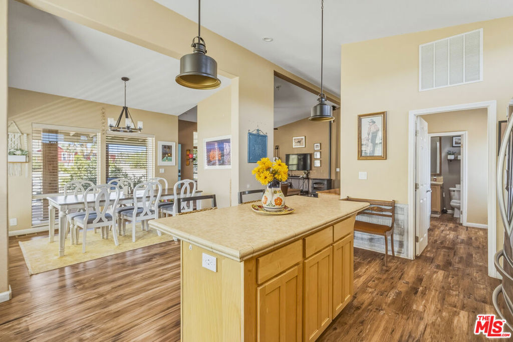 55626 Pipes Canyon Road Property Photo 18
