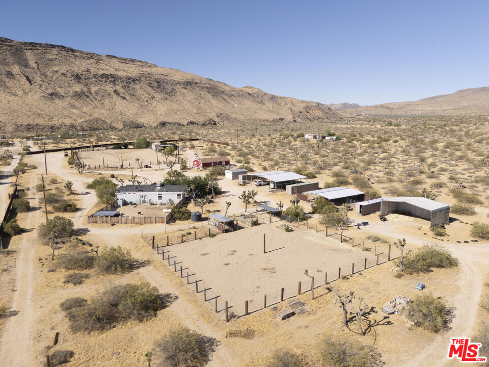 55626 Pipes Canyon Road Property Photo 38
