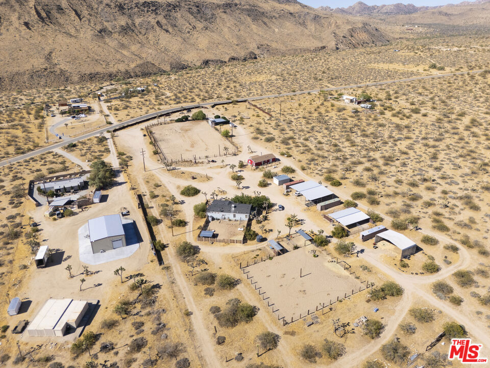 55626 Pipes Canyon Road Property Photo 44