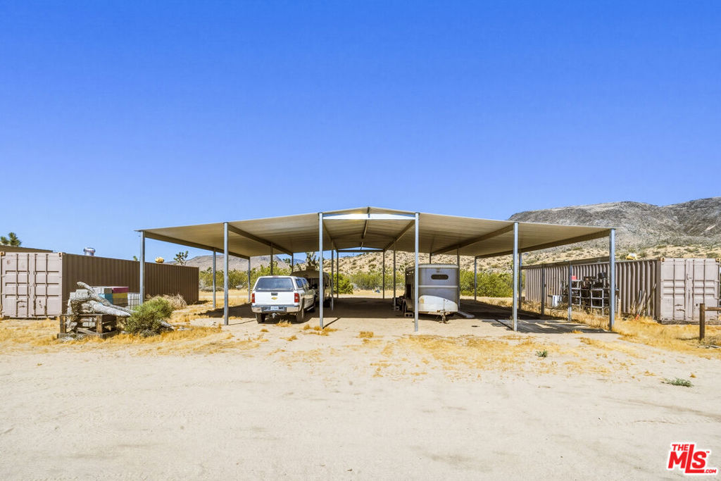55626 Pipes Canyon Road Property Photo 54
