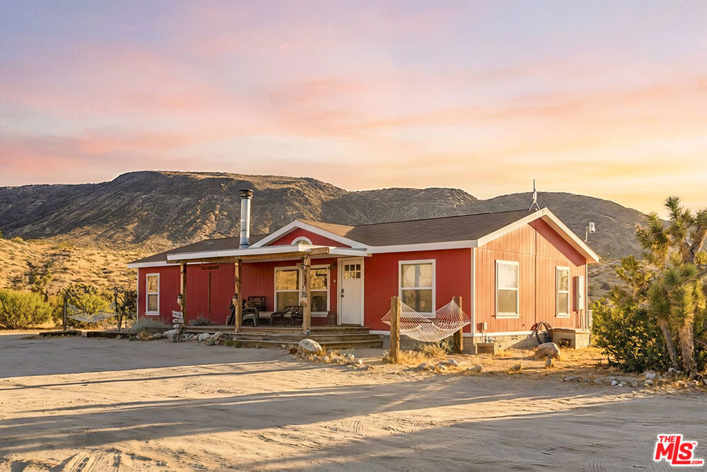 55616 Pipes Canyon Road Property Photo 1