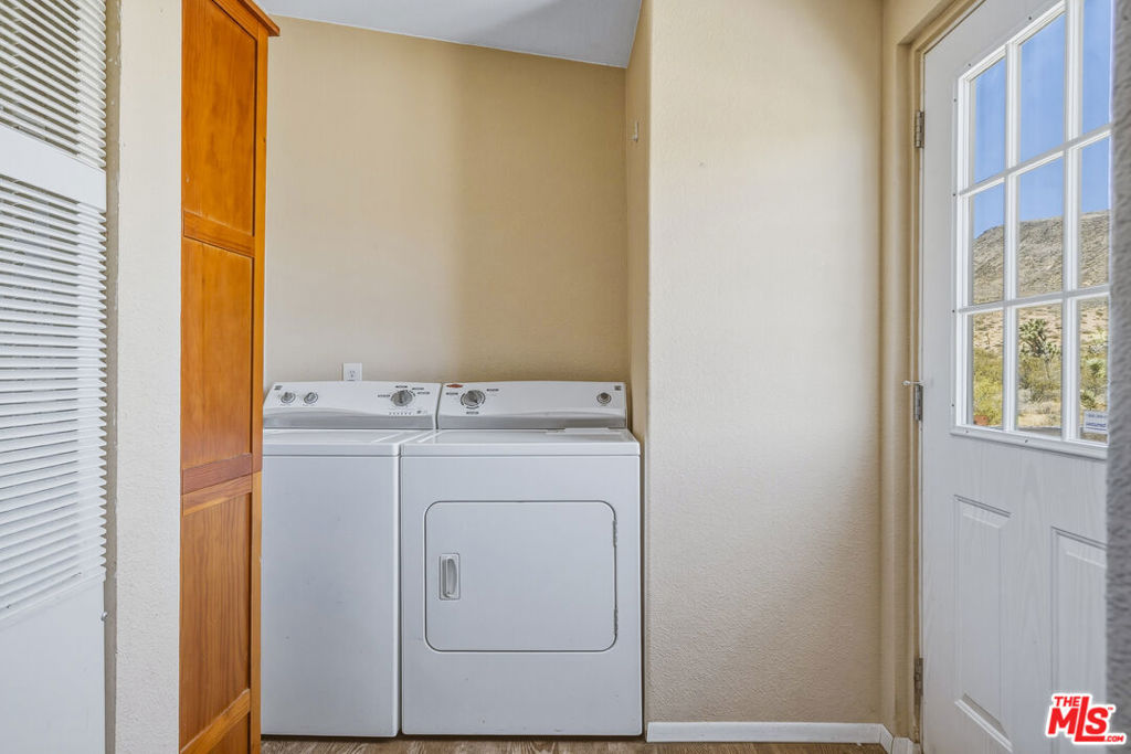 55616 Pipes Canyon Road Property Photo 13