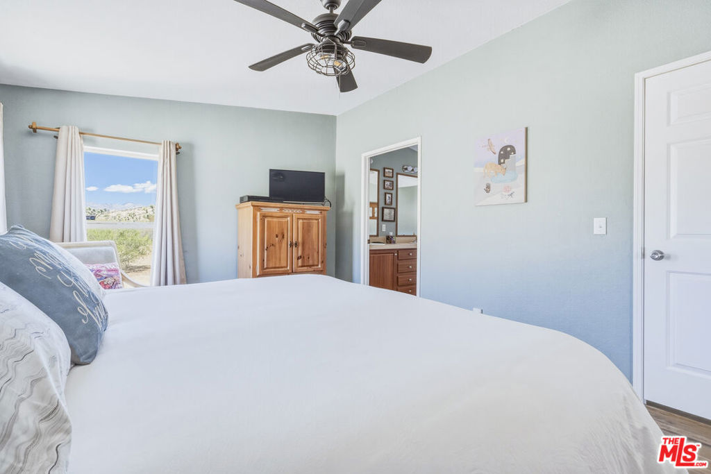 55616 Pipes Canyon Road Property Photo 20