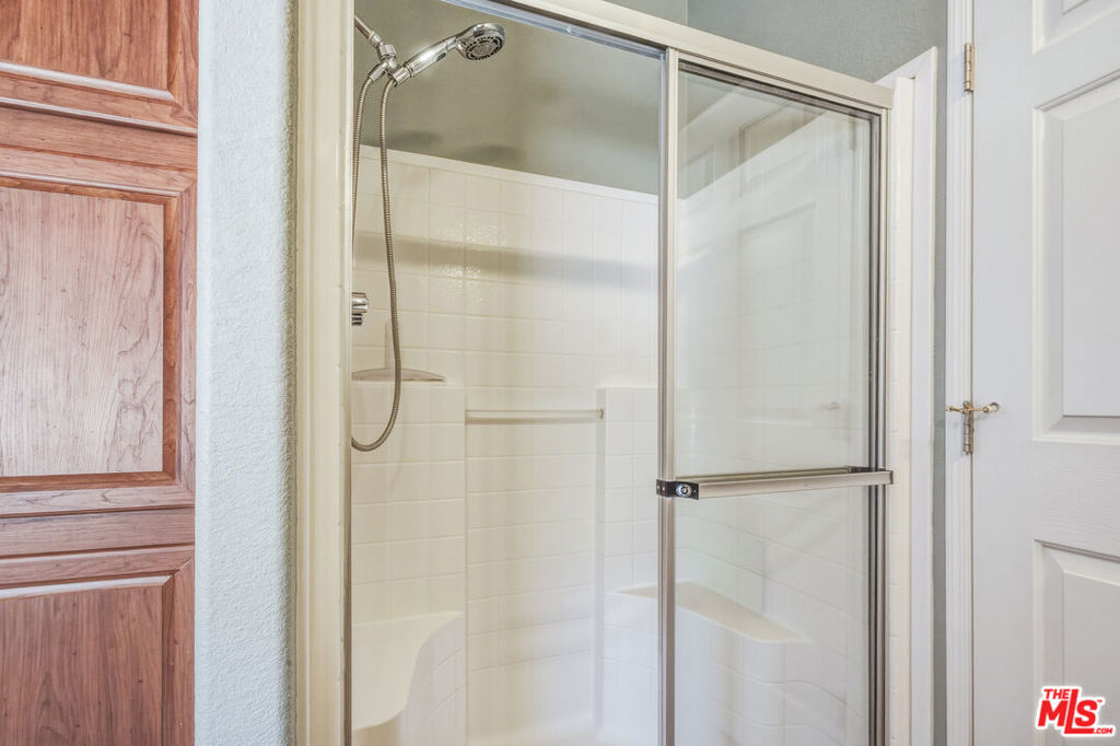 55616 Pipes Canyon Road Property Photo 23