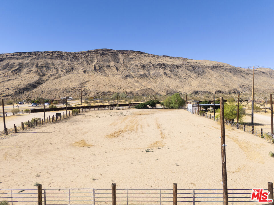 55616 Pipes Canyon Road Property Photo 30