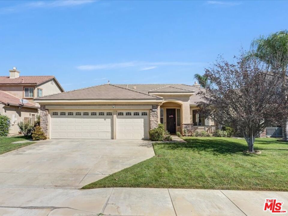 25832 Boulder Rock Place Property Photo 1