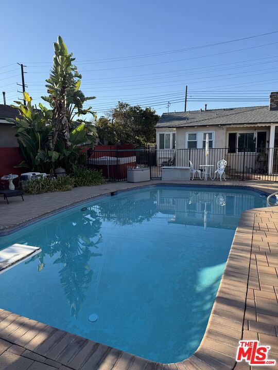 829 E Francisquito Avenue Property Photo