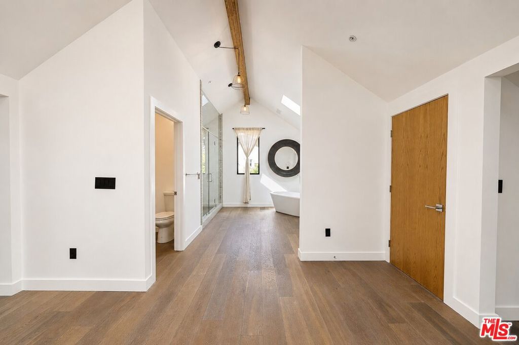 2230 Glendale Boulevard Property Photo 23