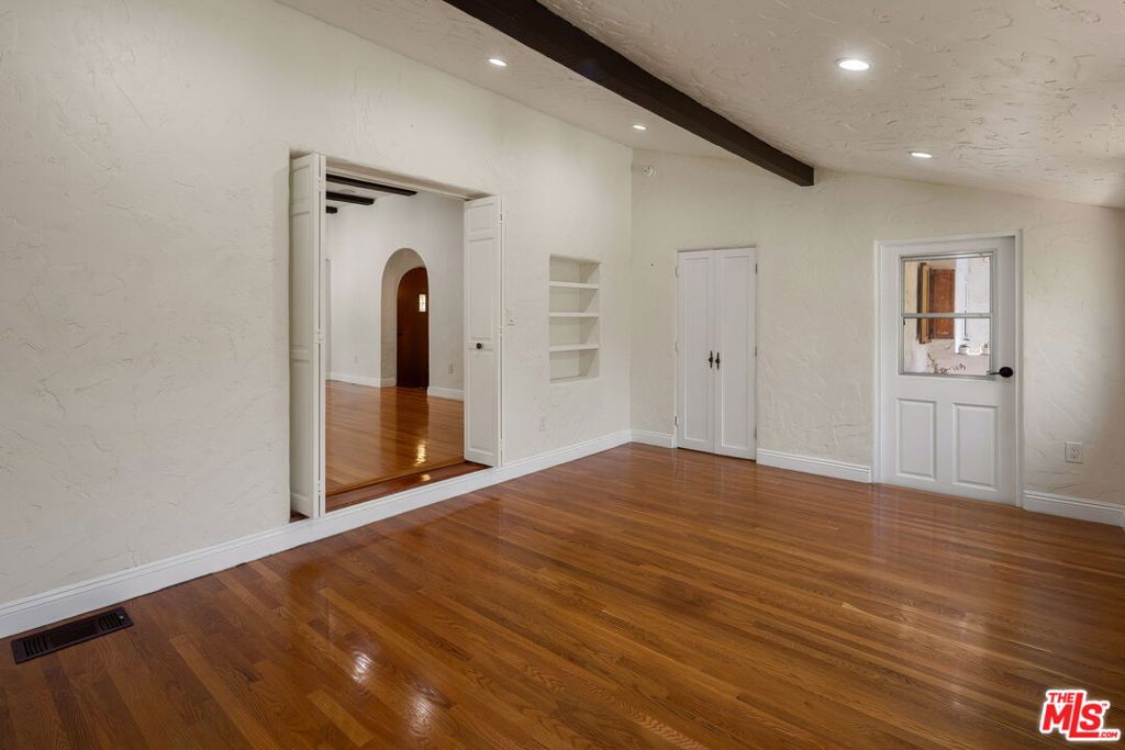3447 Primera Avenue Property Photo 9