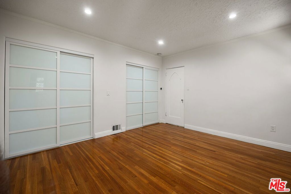 3447 Primera Avenue Property Photo 11