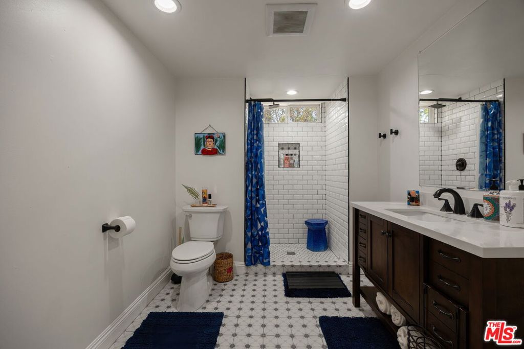 3447 Primera Avenue Property Photo 27