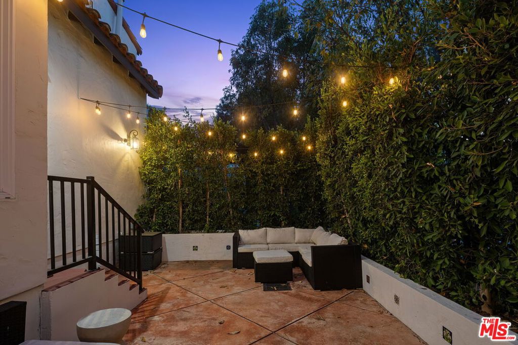 3447 Primera Avenue Property Photo 33