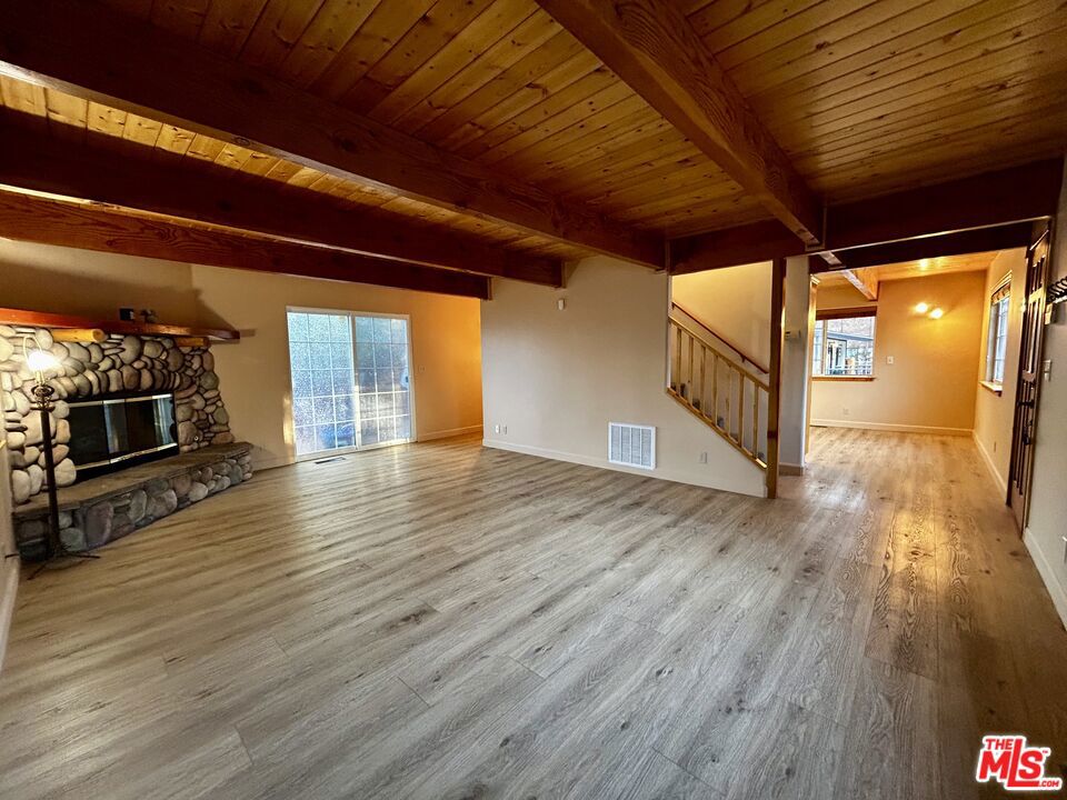 525 Santa Barbara Avenue Property Photo 2