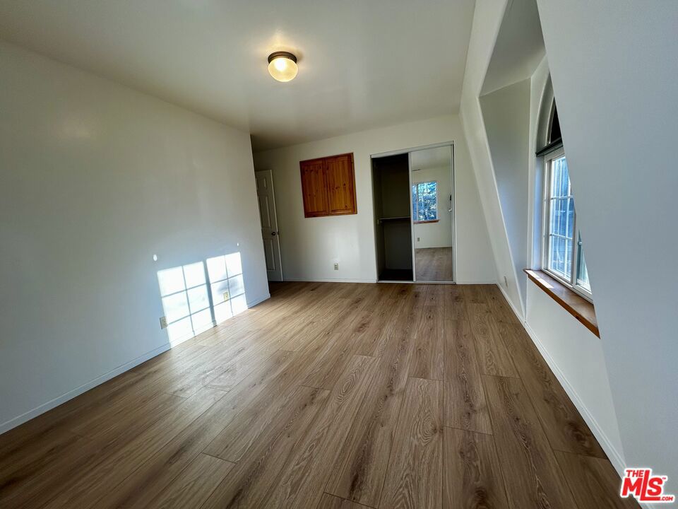 525 Santa Barbara Avenue Property Photo 7