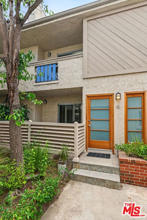 2016 Euclid Street 13 Property Photo 3