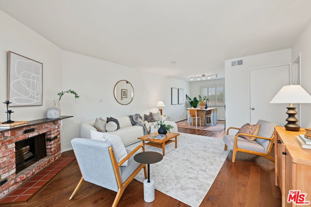 2016 Euclid Street 13 Property Photo 8