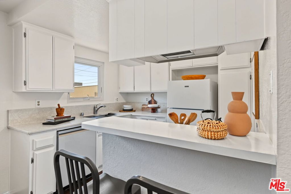 2016 Euclid Street 13 Property Photo 13
