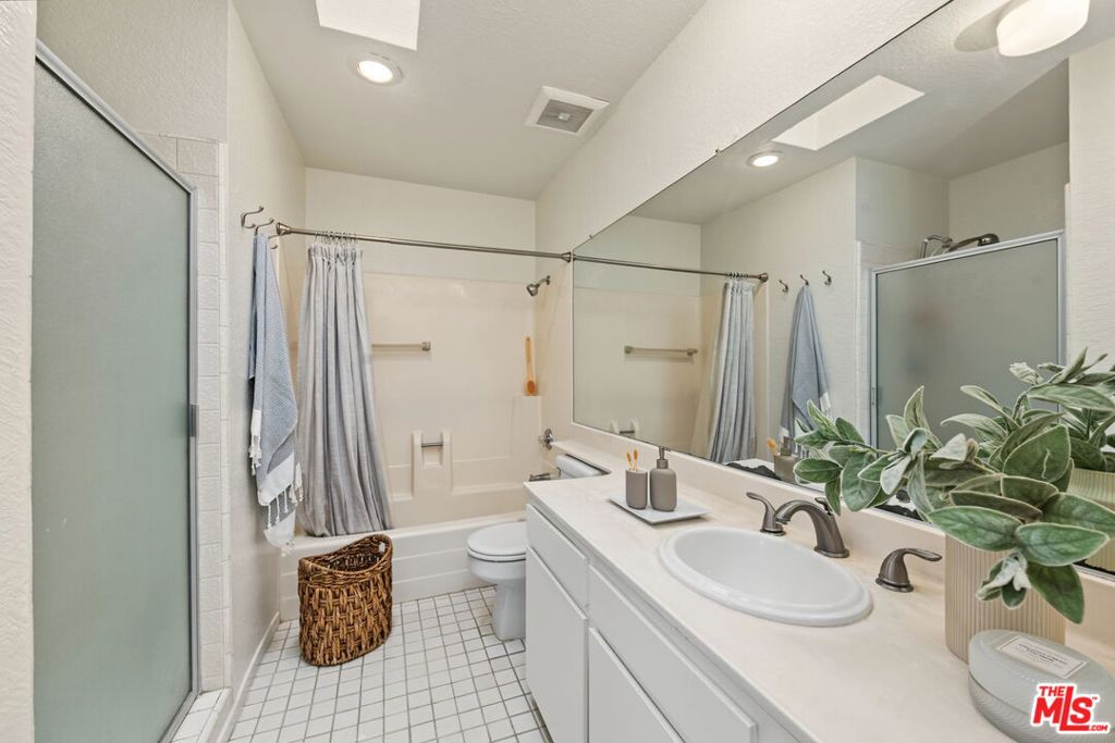 2016 Euclid Street 13 Property Photo 18