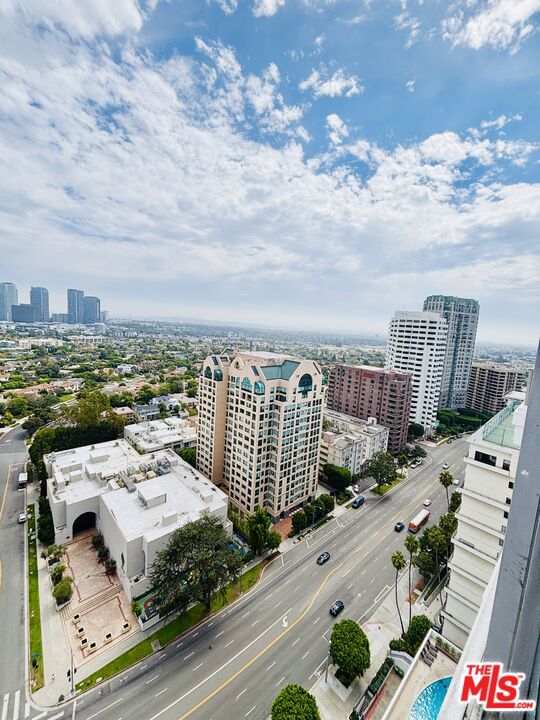 10501 Wilshire Boulevard 2304 Property Photo 10