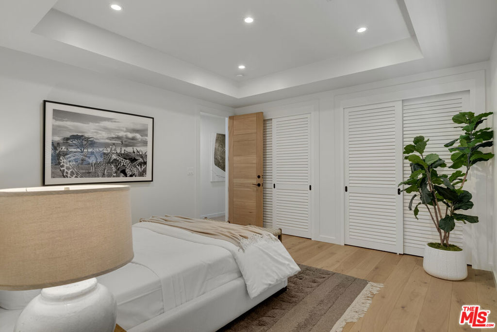521 Loring Avenue Property Photo 30
