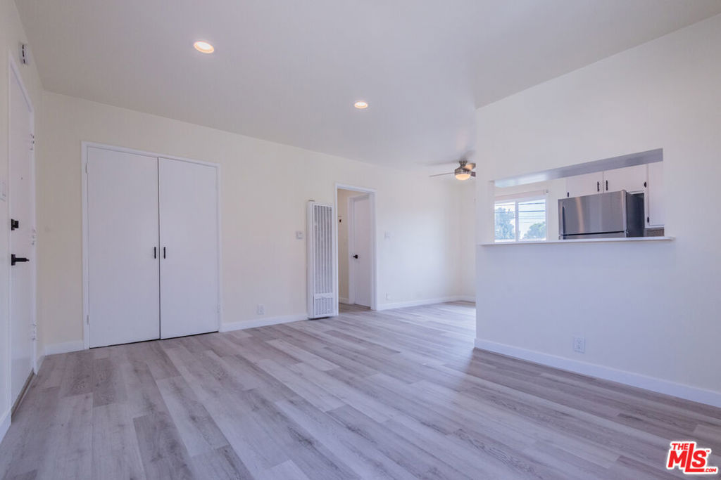 2107 Pullman Lane B Property Photo 4