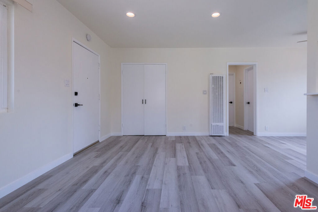 2107 Pullman Lane B Property Photo 5