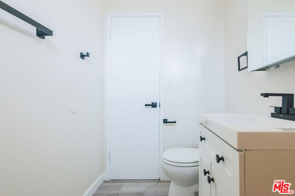 2107 Pullman Lane B Property Photo 22