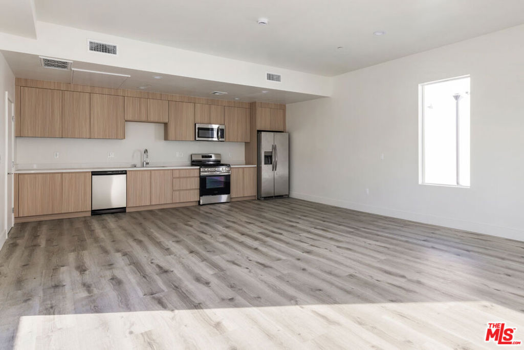 2494 W Shenyad Court Property Photo 4