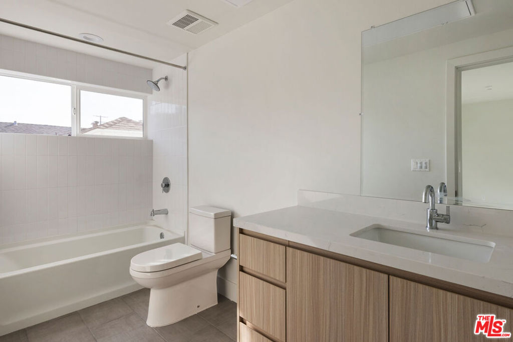 2494 W Shenyad Court Property Photo 13