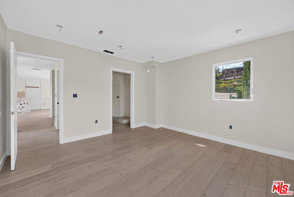 3950 Franklin Avenue Property Photo 17