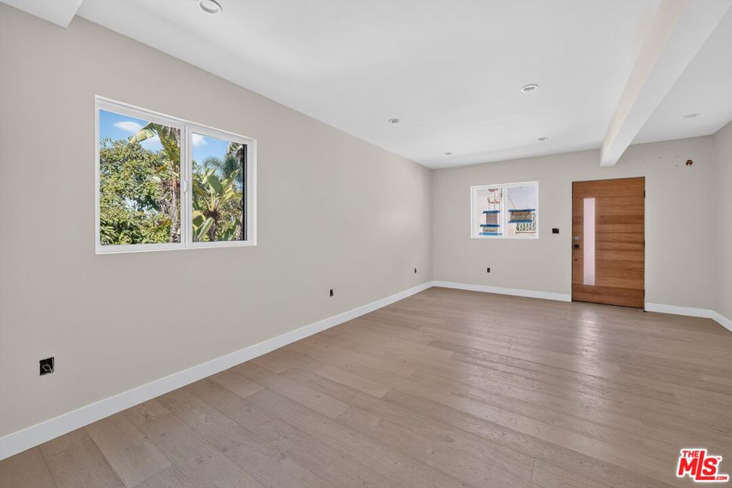 3950 Franklin Avenue Property Photo 20